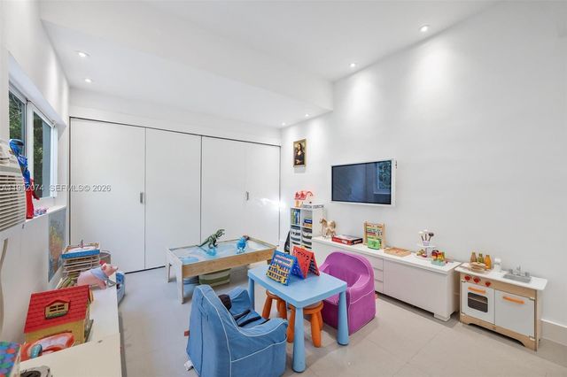 1430 N Baracoa Ave, Coral Gables, FL 33146