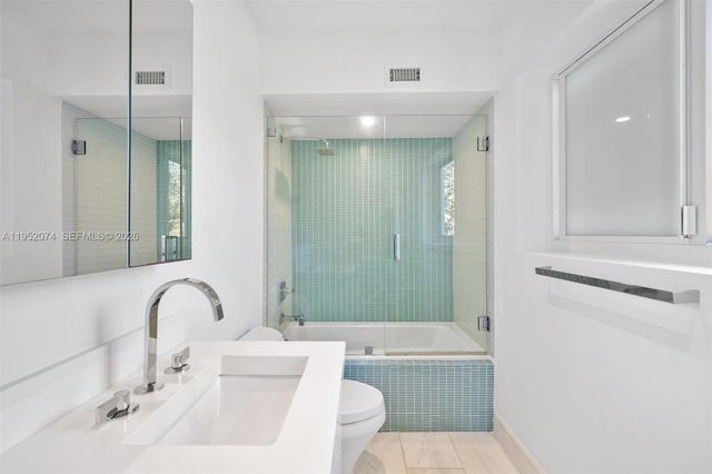 1430 N Baracoa Ave, Coral Gables, FL 33146