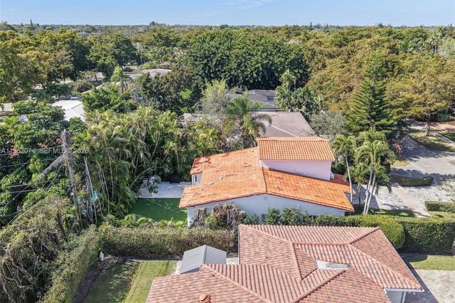 1430 N Baracoa Ave, Coral Gables, FL 33146