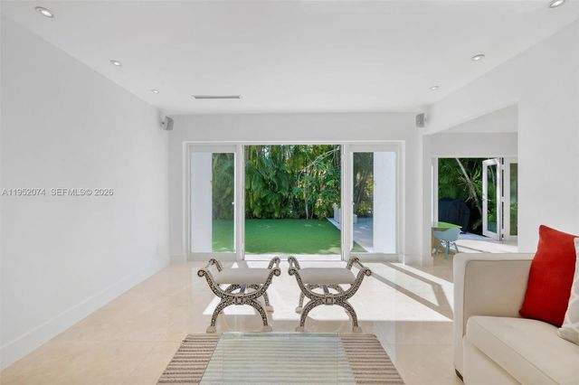 1430 N Baracoa Ave, Coral Gables, FL 33146