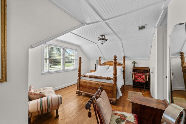 201 Brookfield Ave, Nashville, TN 37205