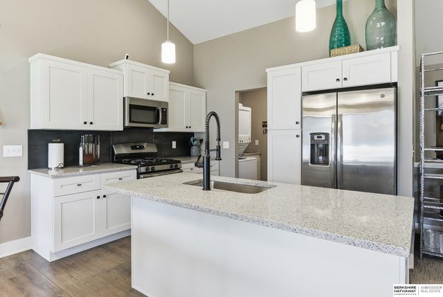 2714 N 202nd Street, Elkhorn, NE 68022