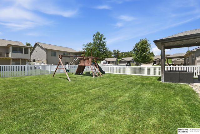 2714 N 202nd Street, Elkhorn, NE 68022