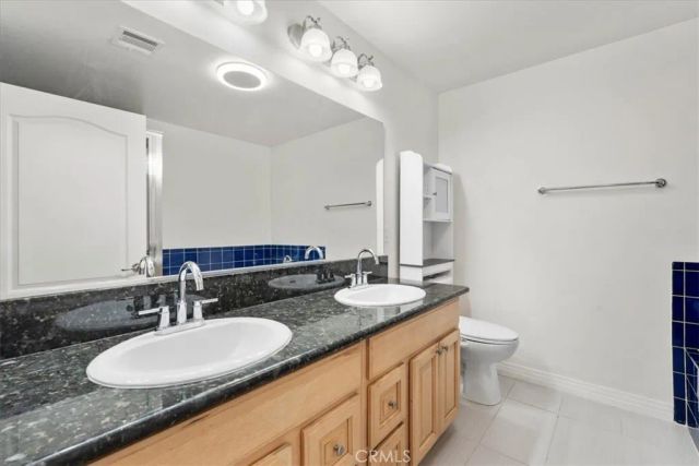 11622 Oxnard Street, North Hollywood, CA 91606