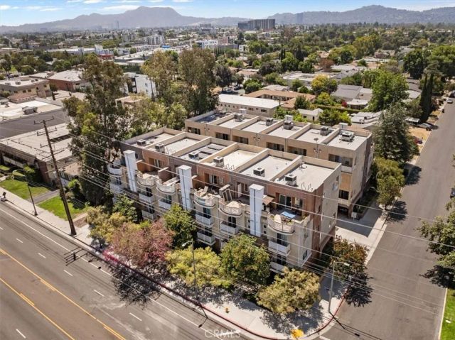 11622 Oxnard Street, North Hollywood, CA 91606