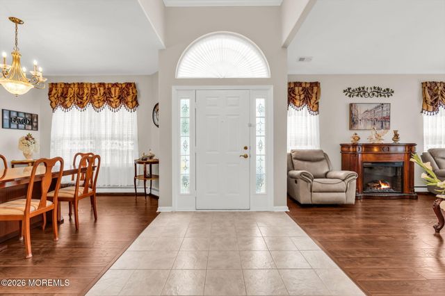 40 Isabella Drive, Manchester, NJ 08759