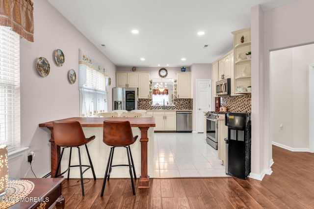 40 Isabella Drive, Manchester, NJ 08759