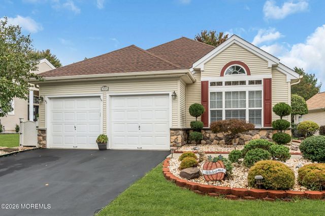 40 Isabella Drive, Manchester, NJ 08759