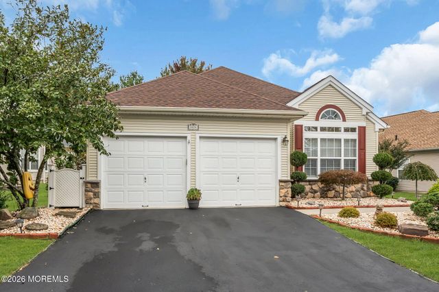 40 Isabella Drive, Manchester, NJ 08759