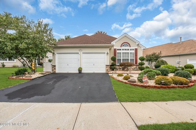 40 Isabella Drive, Manchester, NJ 08759