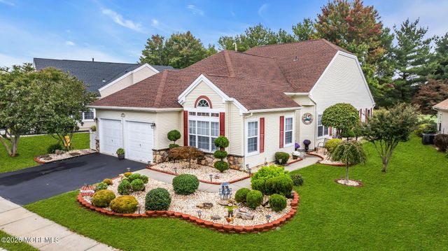 40 Isabella Drive, Manchester, NJ 08759