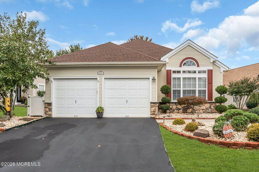 40 Isabella Drive, Manchester, NJ 08759