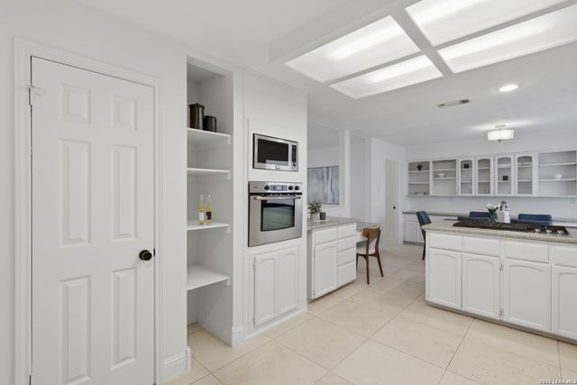 32 Donore, San Antonio, TX 78229