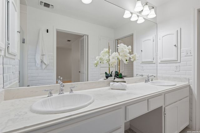 32 Donore, San Antonio, TX 78229