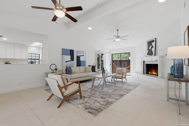 32 Donore, San Antonio, TX 78229