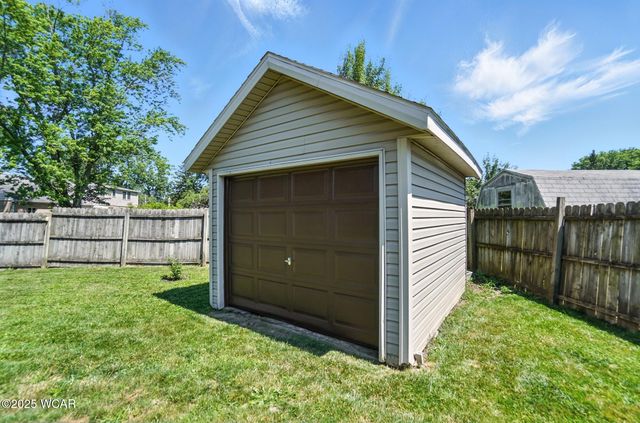 806 Tremont Avenue, Lima, OH 45801