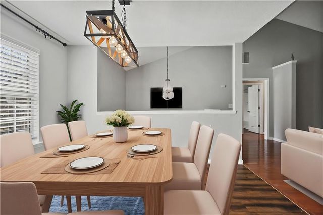 2400 Hampton Estates SW Drive, Marietta, GA 30008