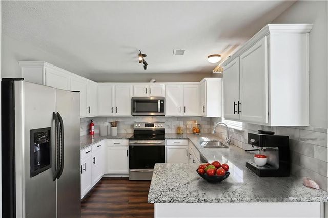 2400 Hampton Estates SW Drive, Marietta, GA 30008