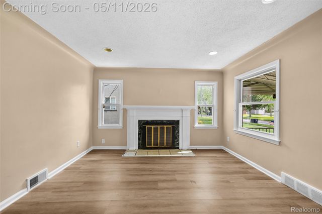 19422 Garfield, Redford Charter Township, MI 48240