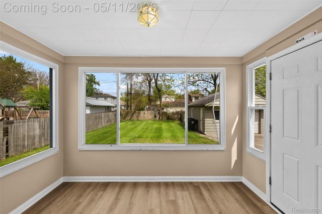 19422 Garfield, Redford Charter Township, MI 48240