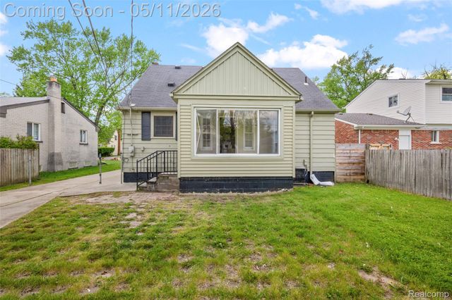 19422 Garfield, Redford Charter Township, MI 48240
