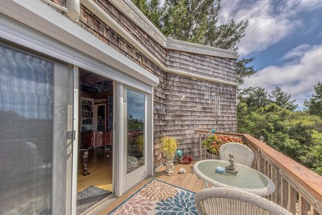 100 Carol Way, Aptos, CA 95003