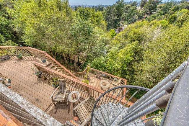 100 Carol Way, Aptos, CA 95003