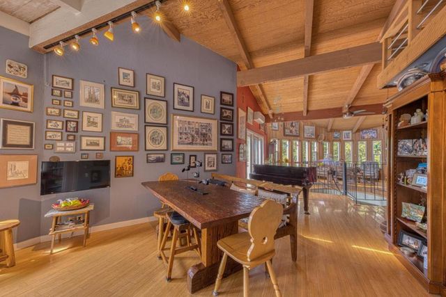 100 Carol Way, Aptos, CA 95003