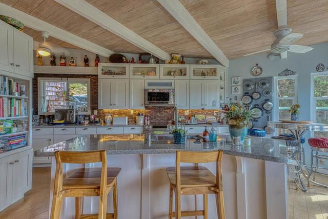 100 Carol Way, Aptos, CA 95003