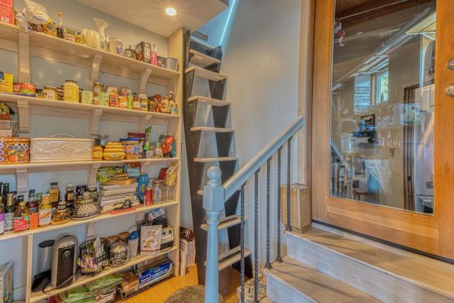 100 Carol Way, Aptos, CA 95003