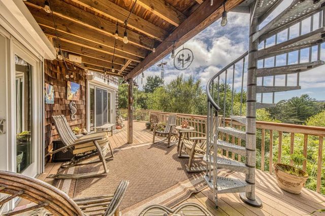 100 Carol Way, Aptos, CA 95003