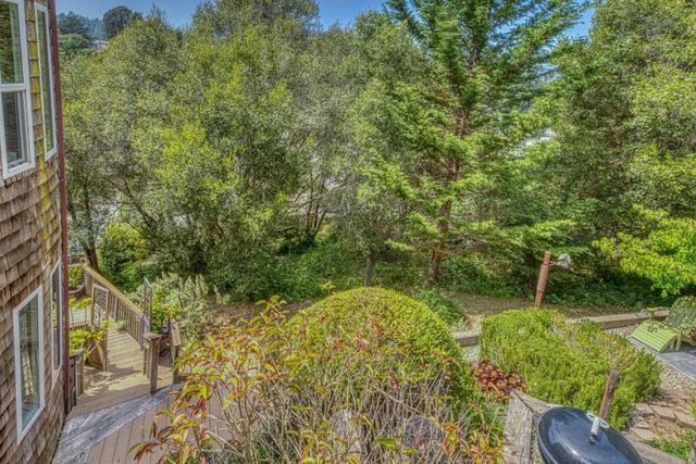 100 Carol Way, Aptos, CA 95003