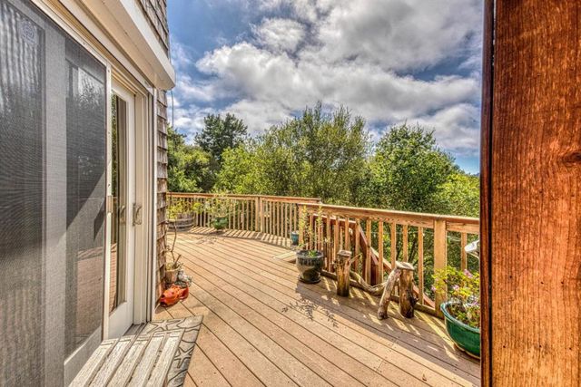 100 Carol Way, Aptos, CA 95003