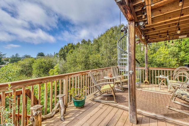 100 Carol Way, Aptos, CA 95003
