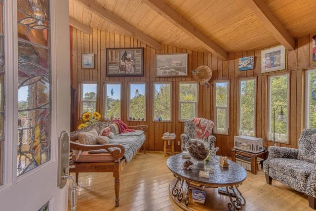 100 Carol Way, Aptos, CA 95003