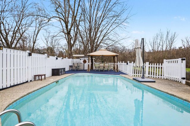 146 Orbit Drive, Battle Creek, MI 49014