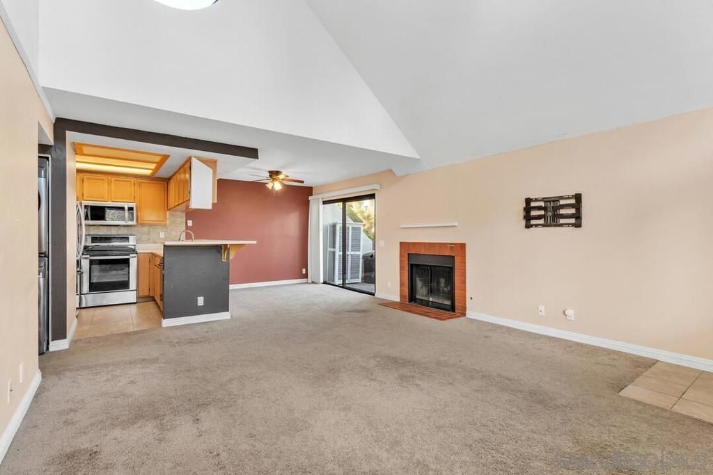 11865 Caminito Ronaldo 200, San Diego, CA 92128 — photo 2