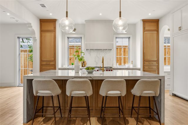 4021 Southwestern Boulevard, University Park, TX 75225