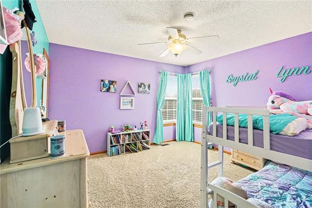 5217 NE Holiday Drive, Lee's Summit, MO 64064