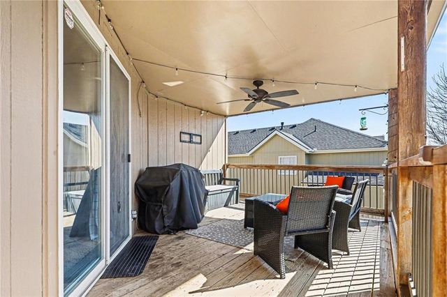 5217 NE Holiday Drive, Lee's Summit, MO 64064