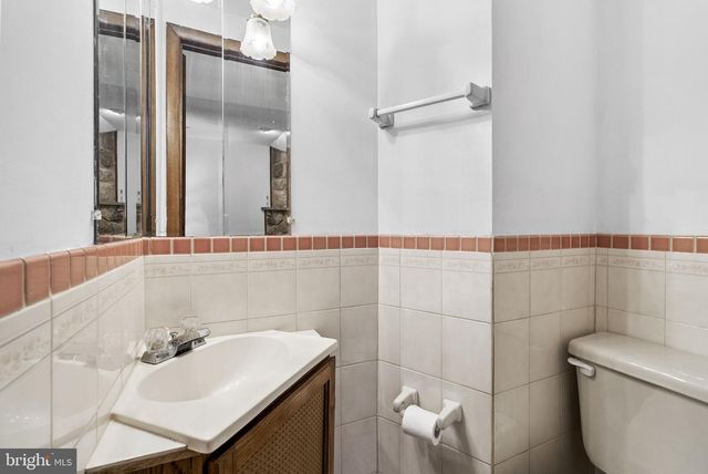 165 CLOVER CIR, Southampton, PA 18966