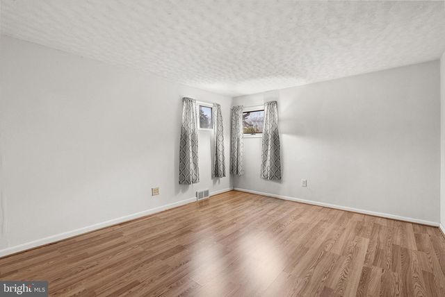 165 CLOVER CIR, Southampton, PA 18966