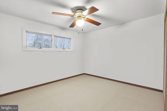 165 CLOVER CIR, Southampton, PA 18966