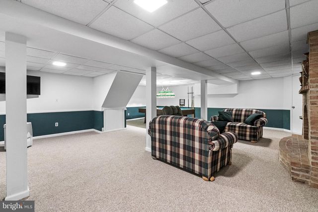 165 CLOVER CIR, Southampton, PA 18966