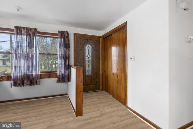 165 CLOVER CIR, Southampton, PA 18966