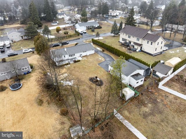 165 CLOVER CIR, Southampton, PA 18966