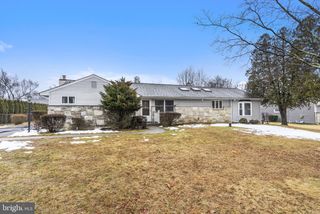 165 CLOVER CIR, Southampton, PA 18966