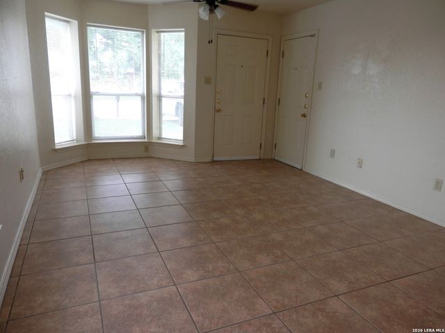 306 OELKERS DR, New Braunfels, TX 78130