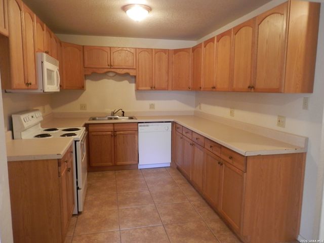 306 OELKERS DR, New Braunfels, TX 78130