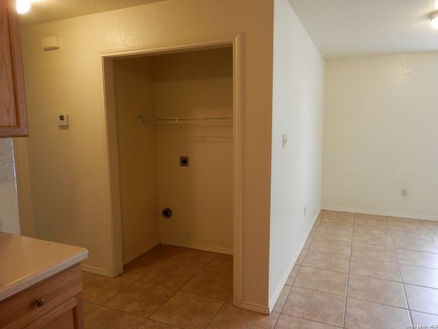 306 OELKERS DR, New Braunfels, TX 78130